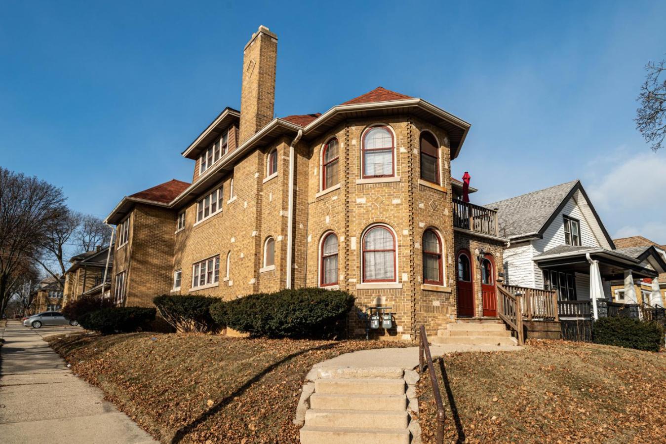 Charming 6br In Milwaukees Historic District * Milwaukee