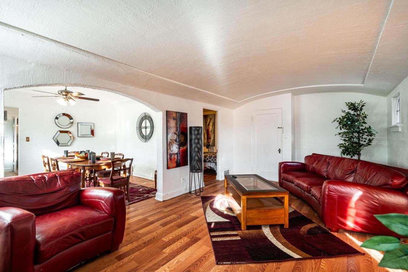 Holiday home Charming 6br In Milwaukees Historic District Milwaukee