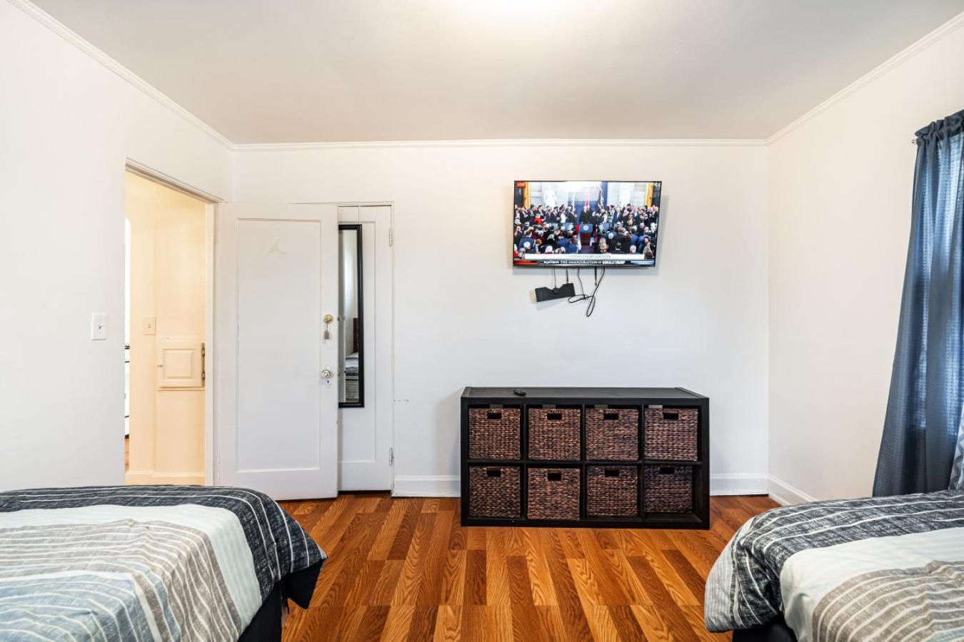 Charming 6br In Milwaukees Historic District * Milwaukee