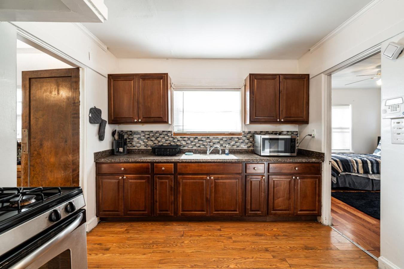 Charming 6br In Milwaukees Historic District