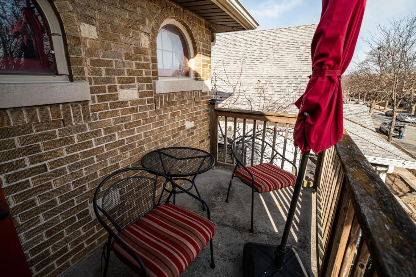 Charming 6br In Milwaukees Historic District Holiday home *