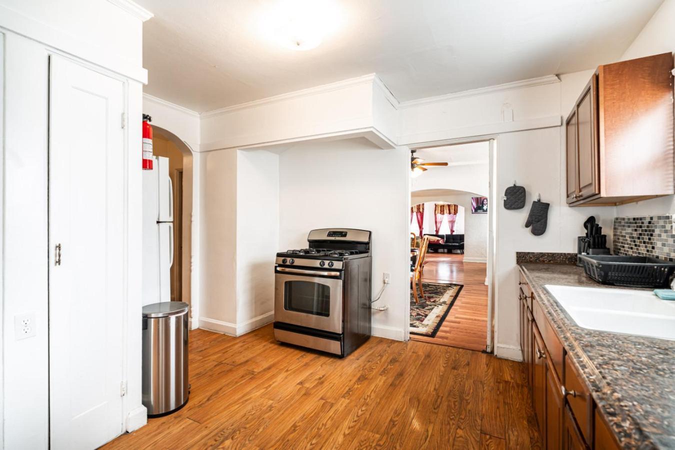 Holiday home Charming 6br In Milwaukees Historic District *