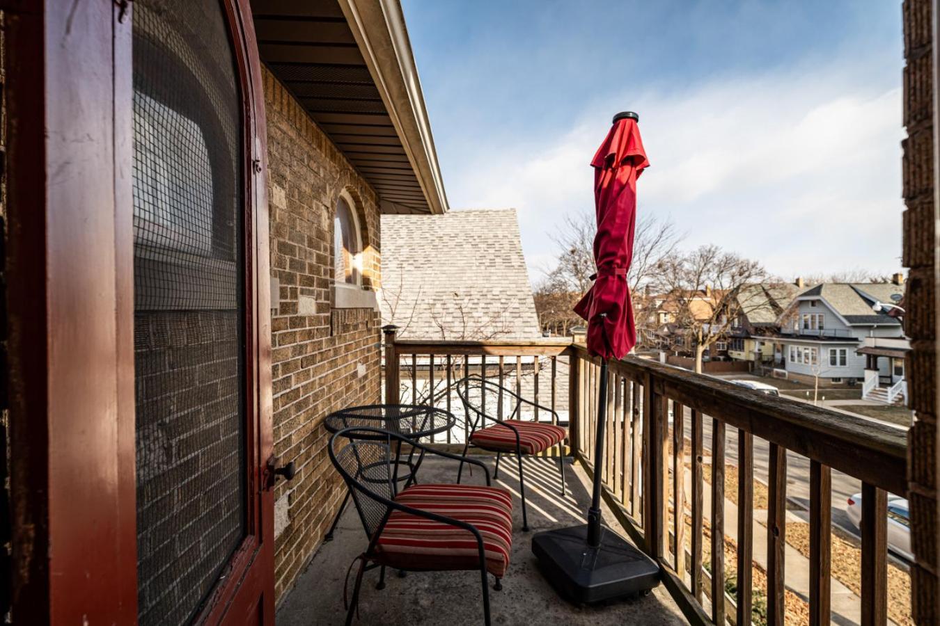 Charming 6br In Milwaukees Historic District
