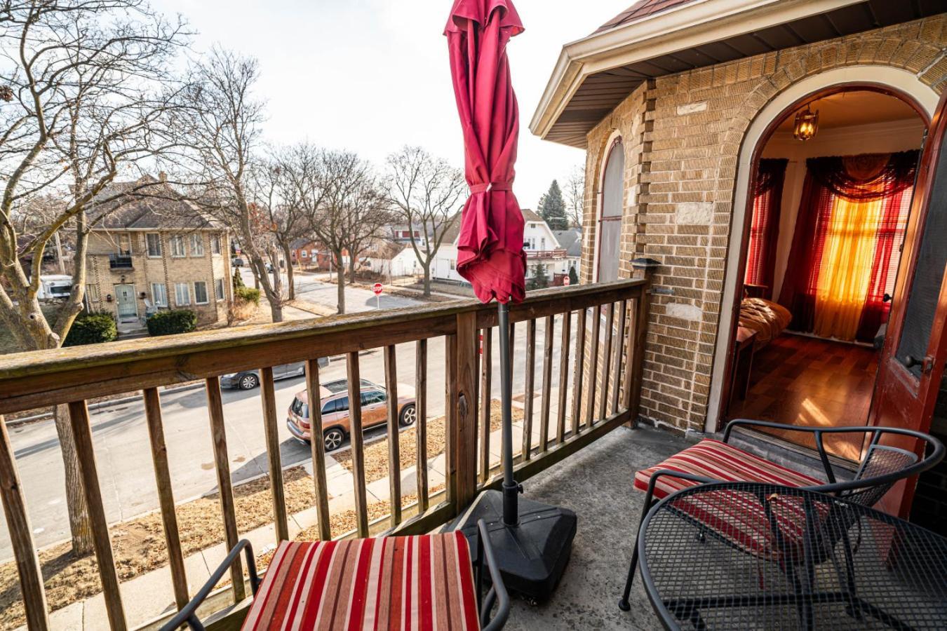 Charming 6br In Milwaukees Historic District Holiday home *