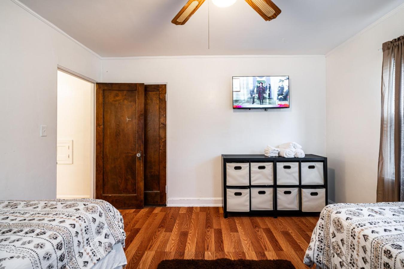 Holiday home Charming 6br In Milwaukees Historic District *