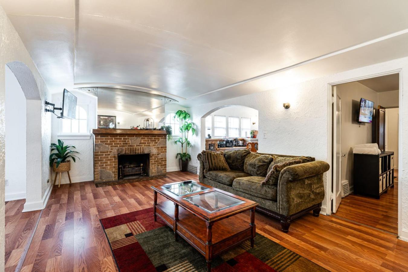 Holiday home Charming 6br In Milwaukees Historic District Milwaukee