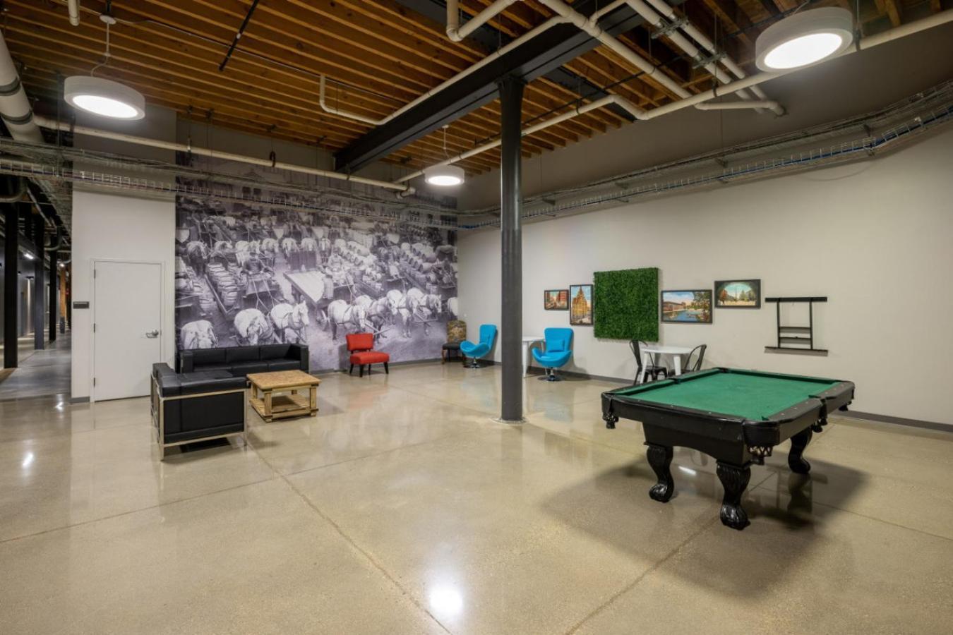 Flexhome Brewery District El9 - Just 3 Blocks To Fiserv With Gym And Parking Apartment *