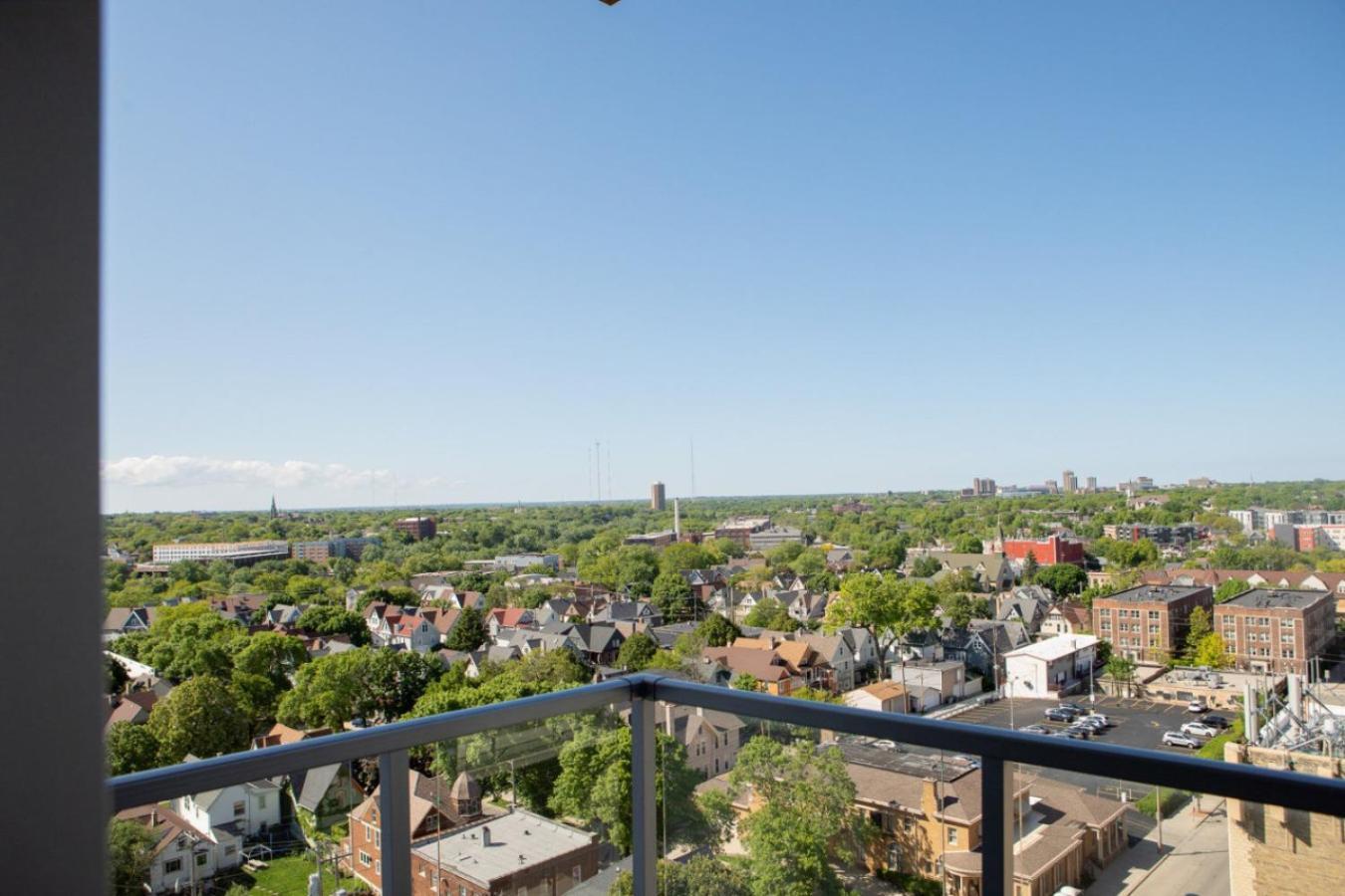 Flexhome East Side Ur8 - Near Brady St With Gym And Balcony *