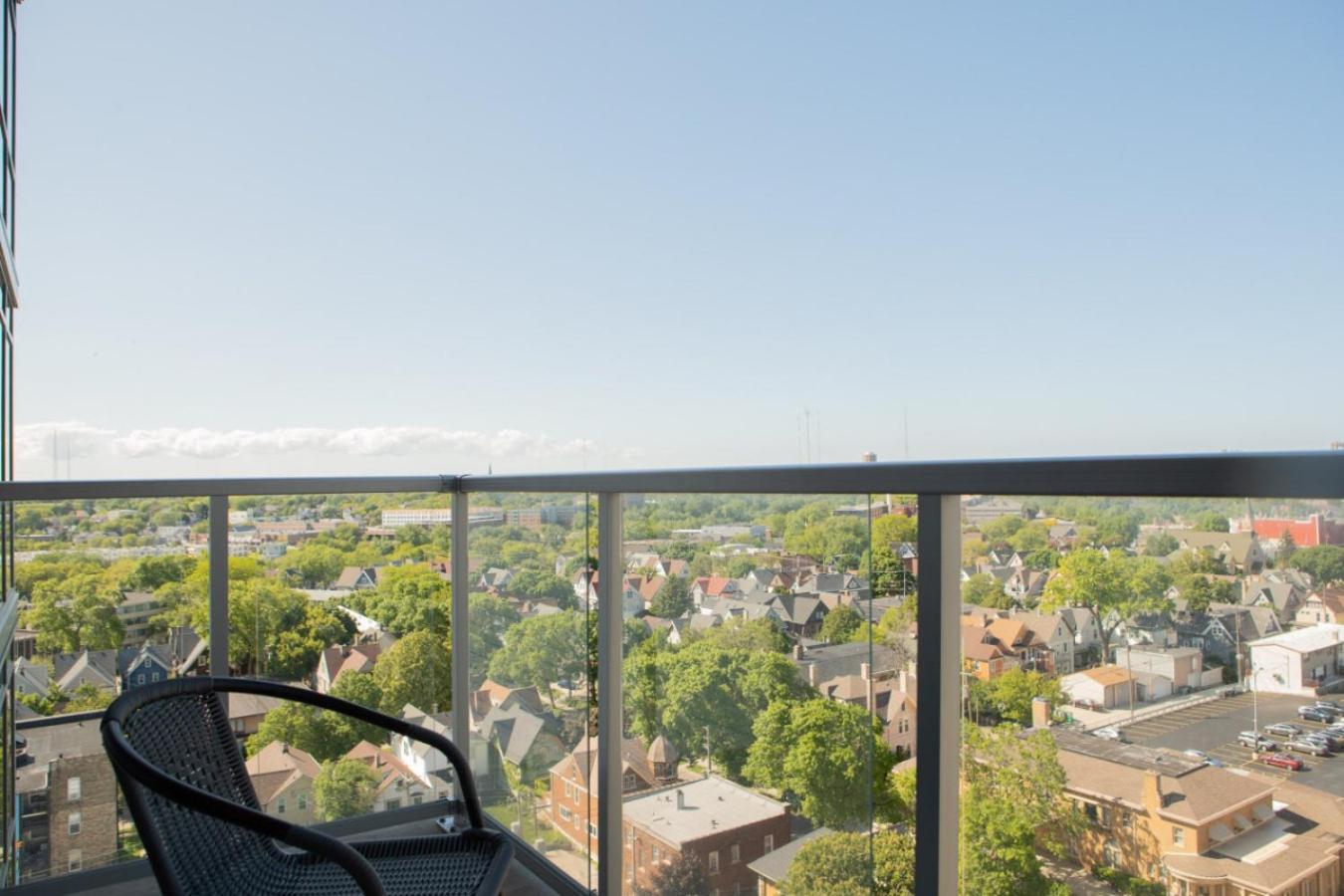 Apartment Flexhome East Side Ur8 - Near Brady St With Gym And Balcony *