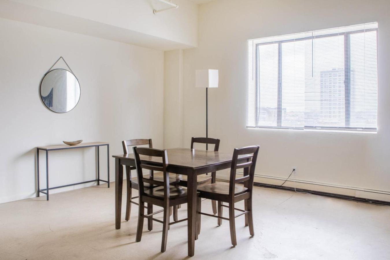 Flexhome Westown 1br Rs2 Near Fiserv And Theater District Apartment Milwaukee