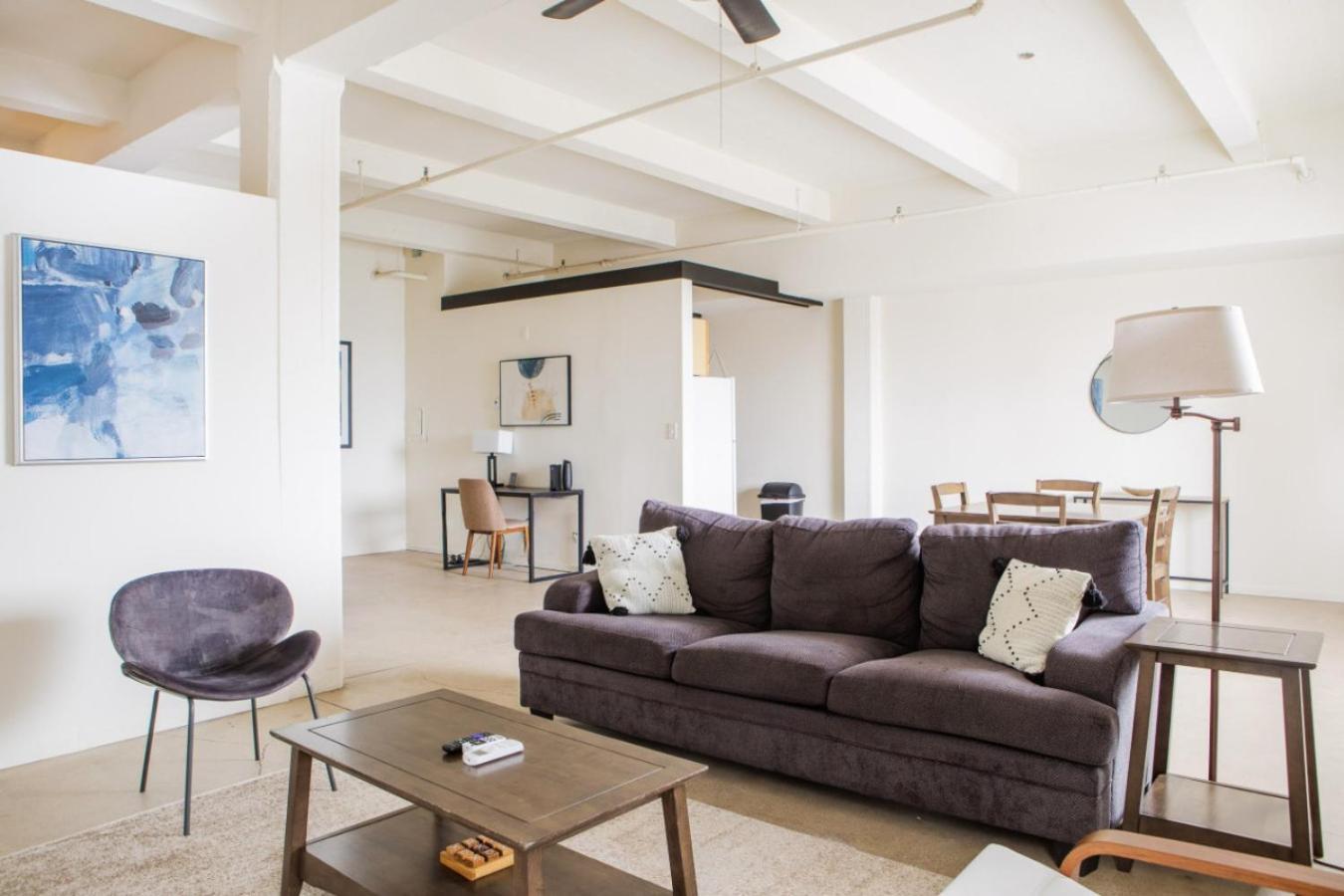 Apartment Flexhome Westown 1br Rs2 Near Fiserv And Theater District Milwaukee