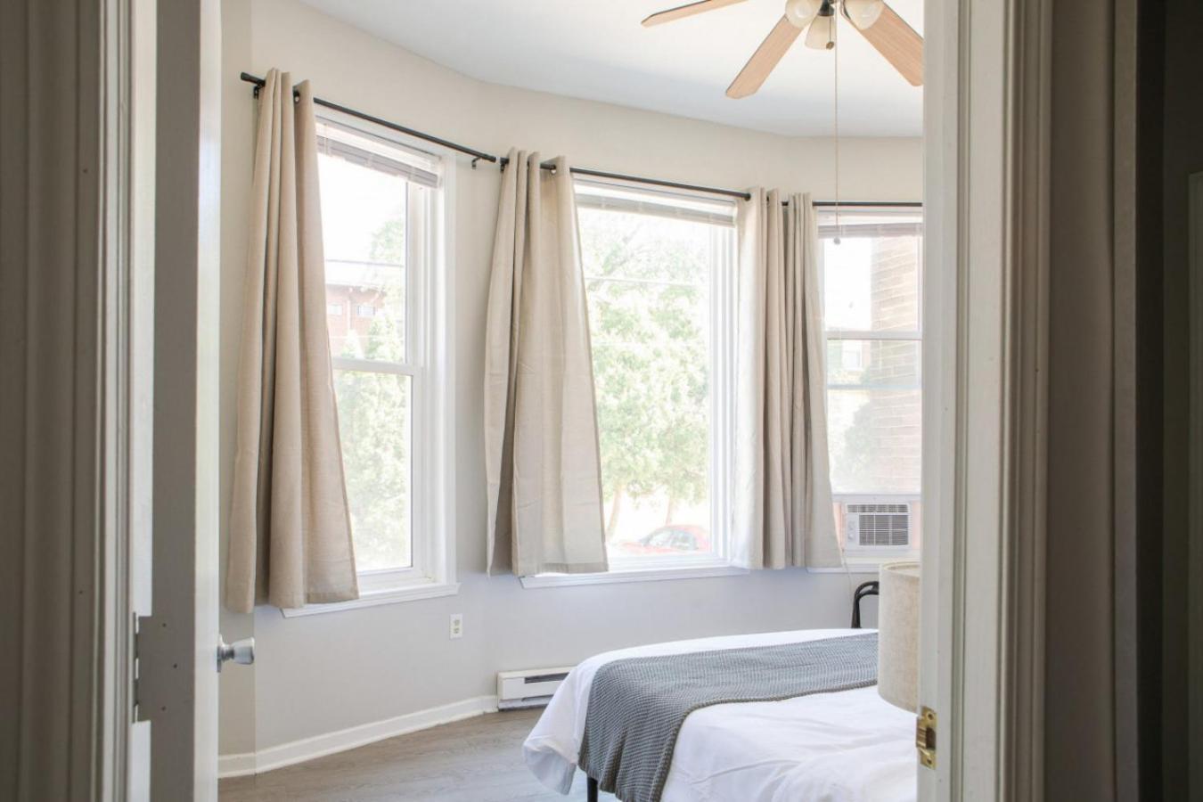 Flexhome Marquette Economy 2br Mp4 Milwaukee