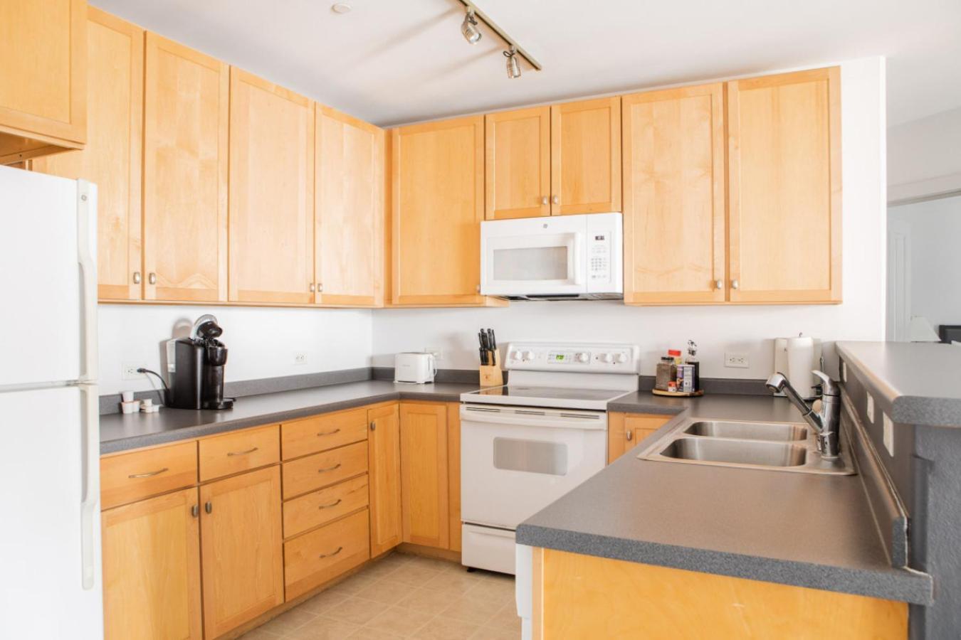 Flexhome Third Ward 1br J1 With Gym And Balcony *