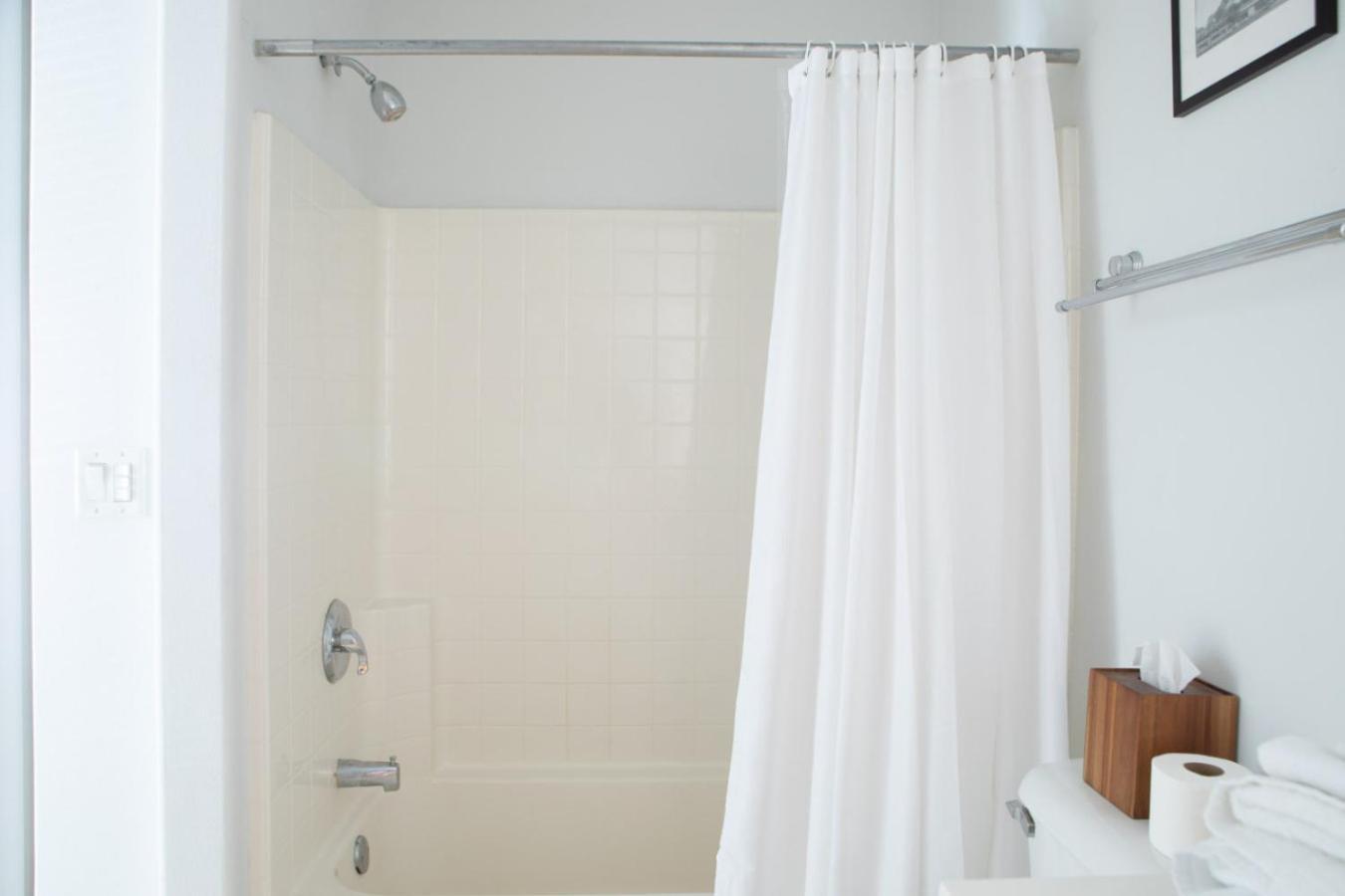 Flexhome Third Ward 1br J1 With Gym And Balcony