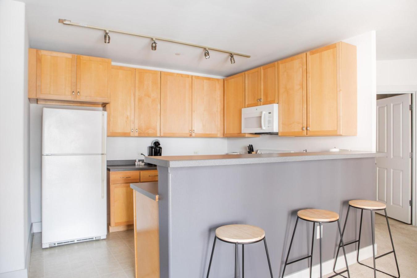 Flexhome Third Ward 1br J1 With Gym And Balcony