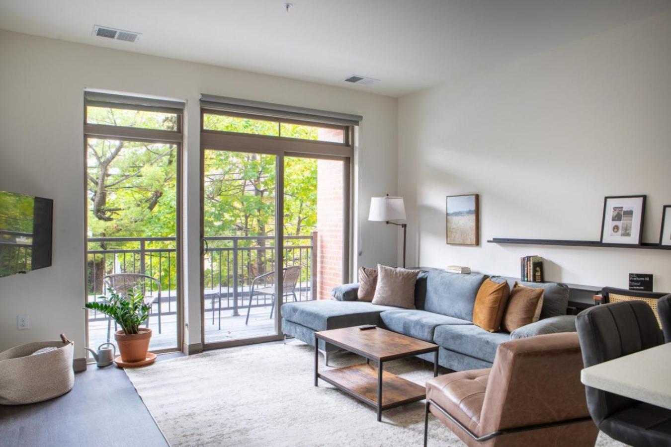 Apartment Flexhome Shorewood 1br A2 With Gym And Balcony *