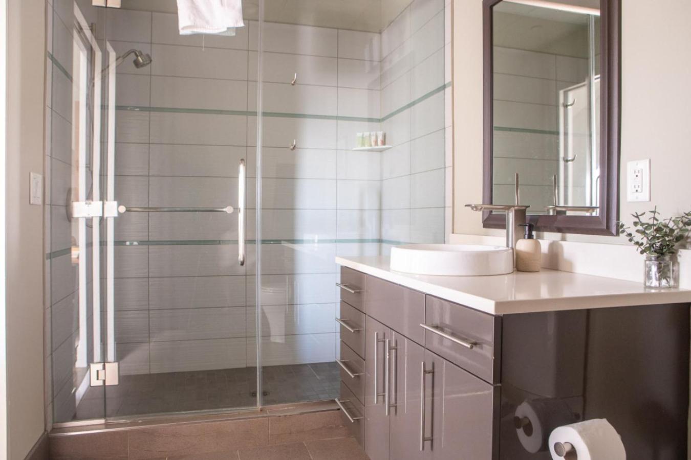 Flexhome East Town 2br Penthouse Mf4