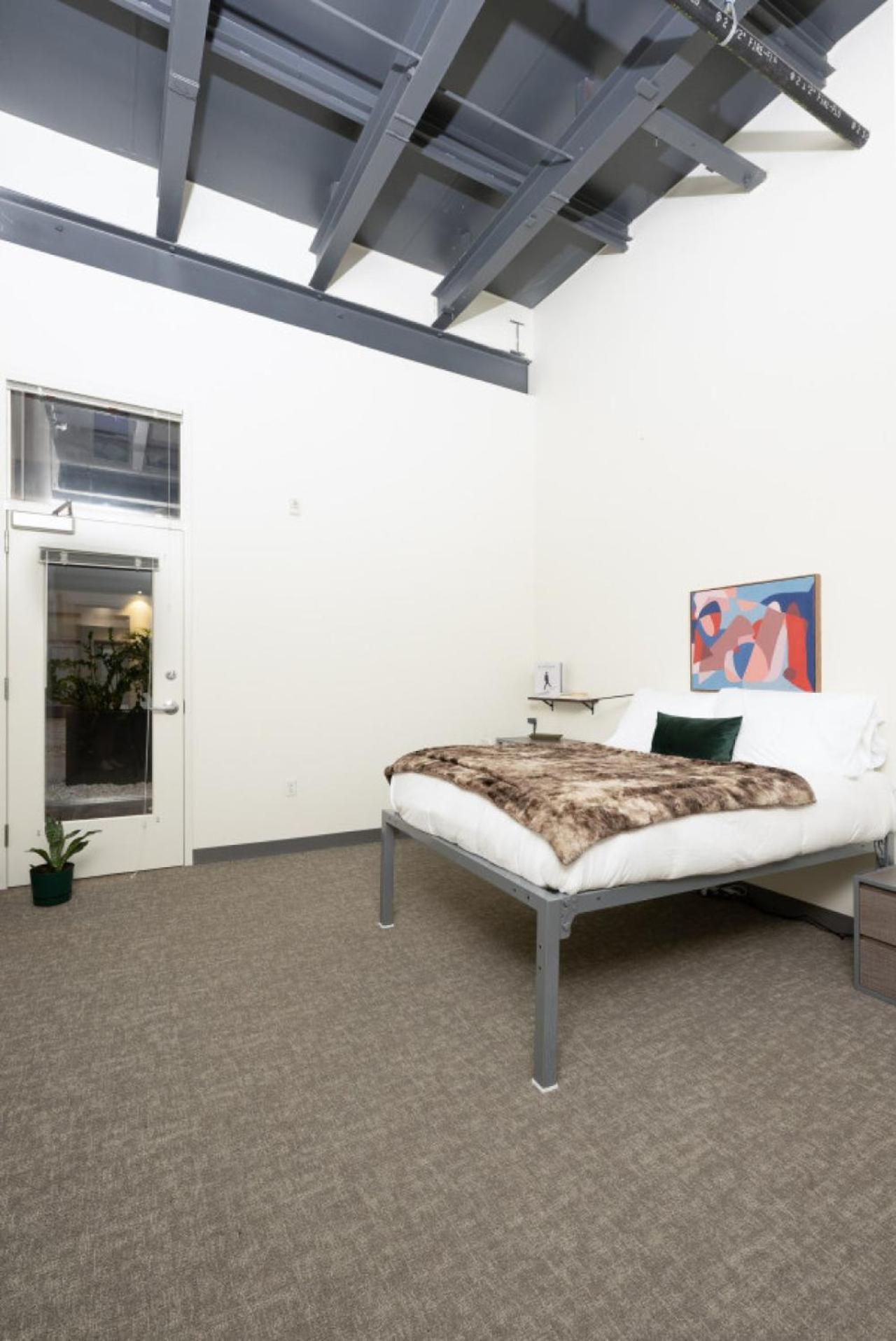 Flexhome Brewery District El20 - Just 3 Blocks To Fiserv With Gym And Parking