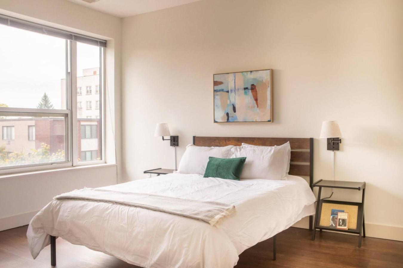 Flexhome East Side 2br Cg2 - Near Lakefront With Gym And Balcony Apartment Milwaukee