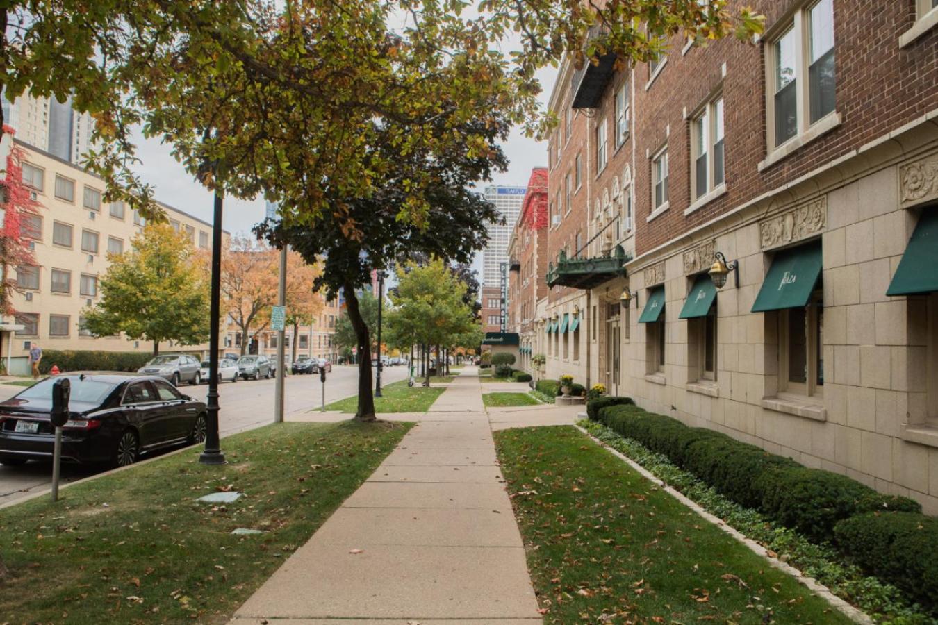 Flexhome East Side 2br Cg2 - Near Lakefront With Gym And Balcony