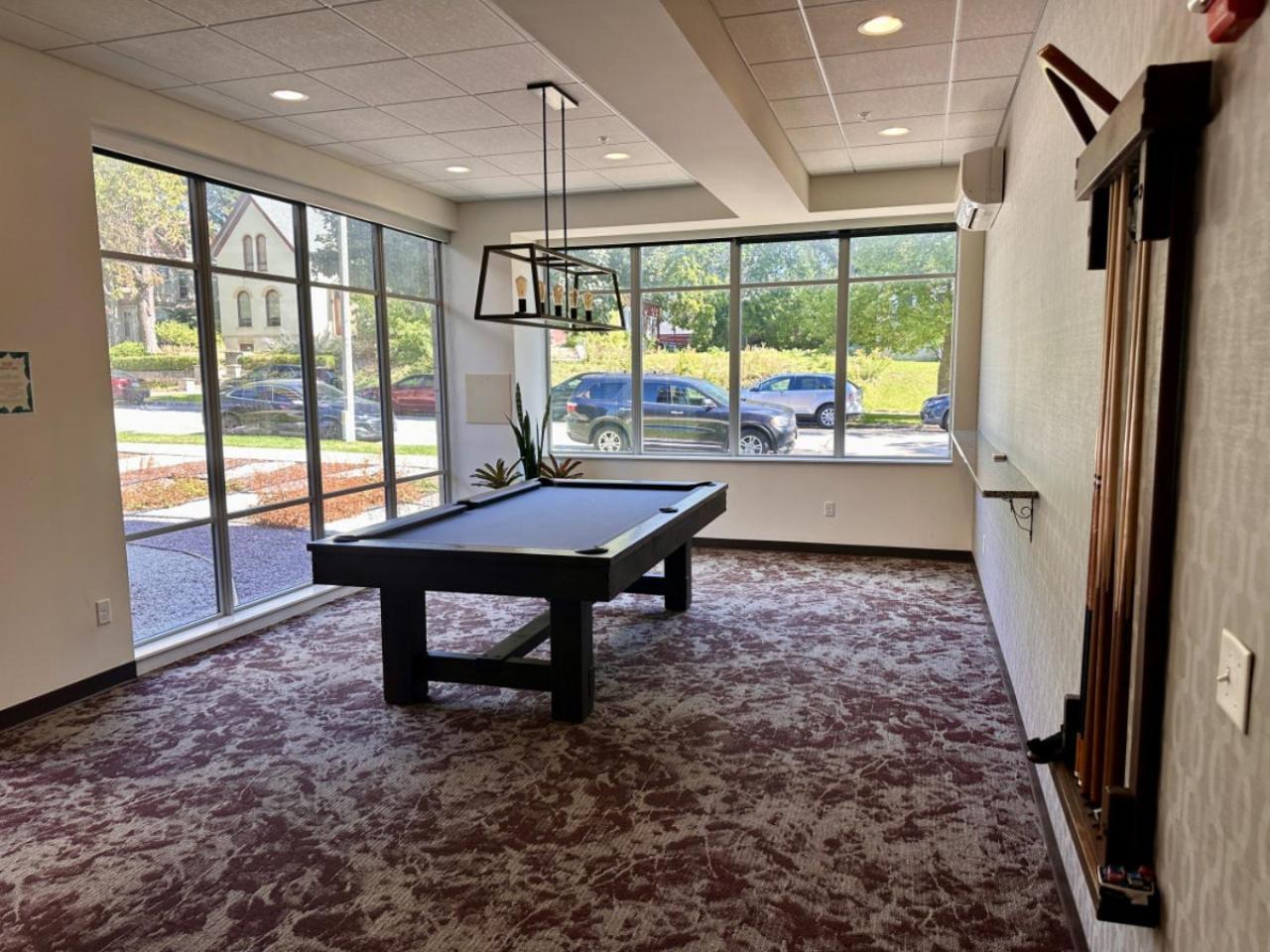 Flexhome East Side 1br Ec1 - Brady Fiserv Balcony Milwaukee