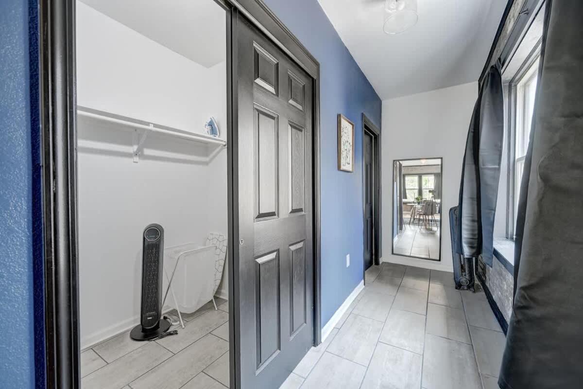 Stylish Mckinley - Brady St Lowr East