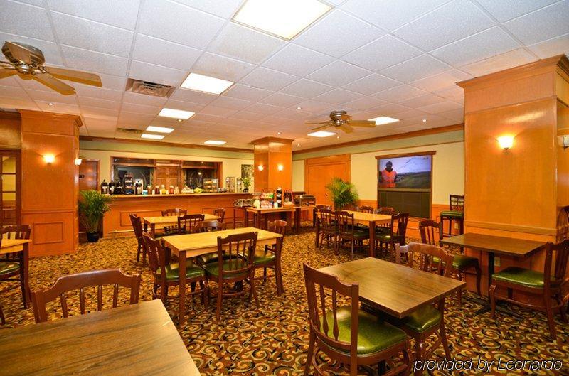 Fairfield & By Marriott Downtown 3* Milwaukee