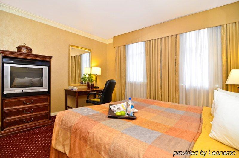 Fairfield & By Marriott Downtown Hotel