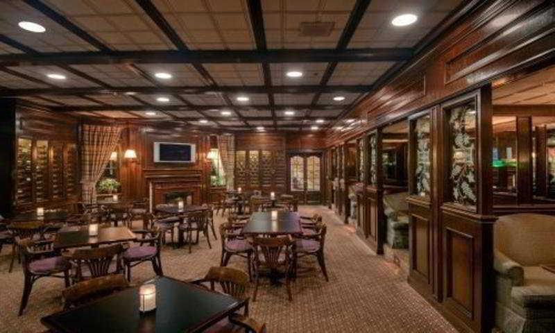 Wyndham Airport & Convention Center Hotel Milwaukee