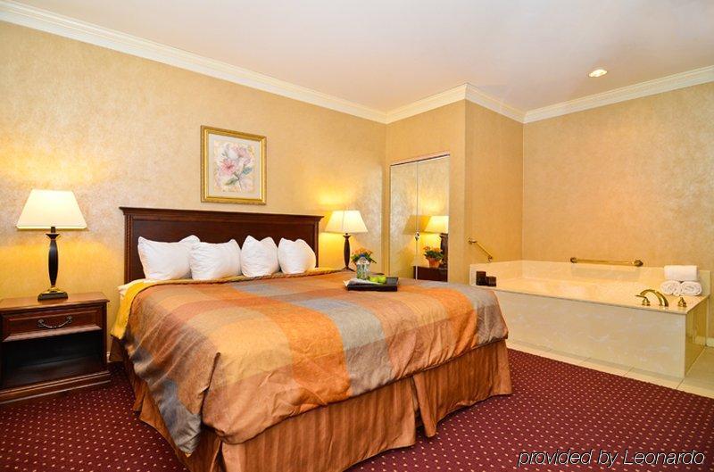 Hotel Fairfield & By Marriott Downtown