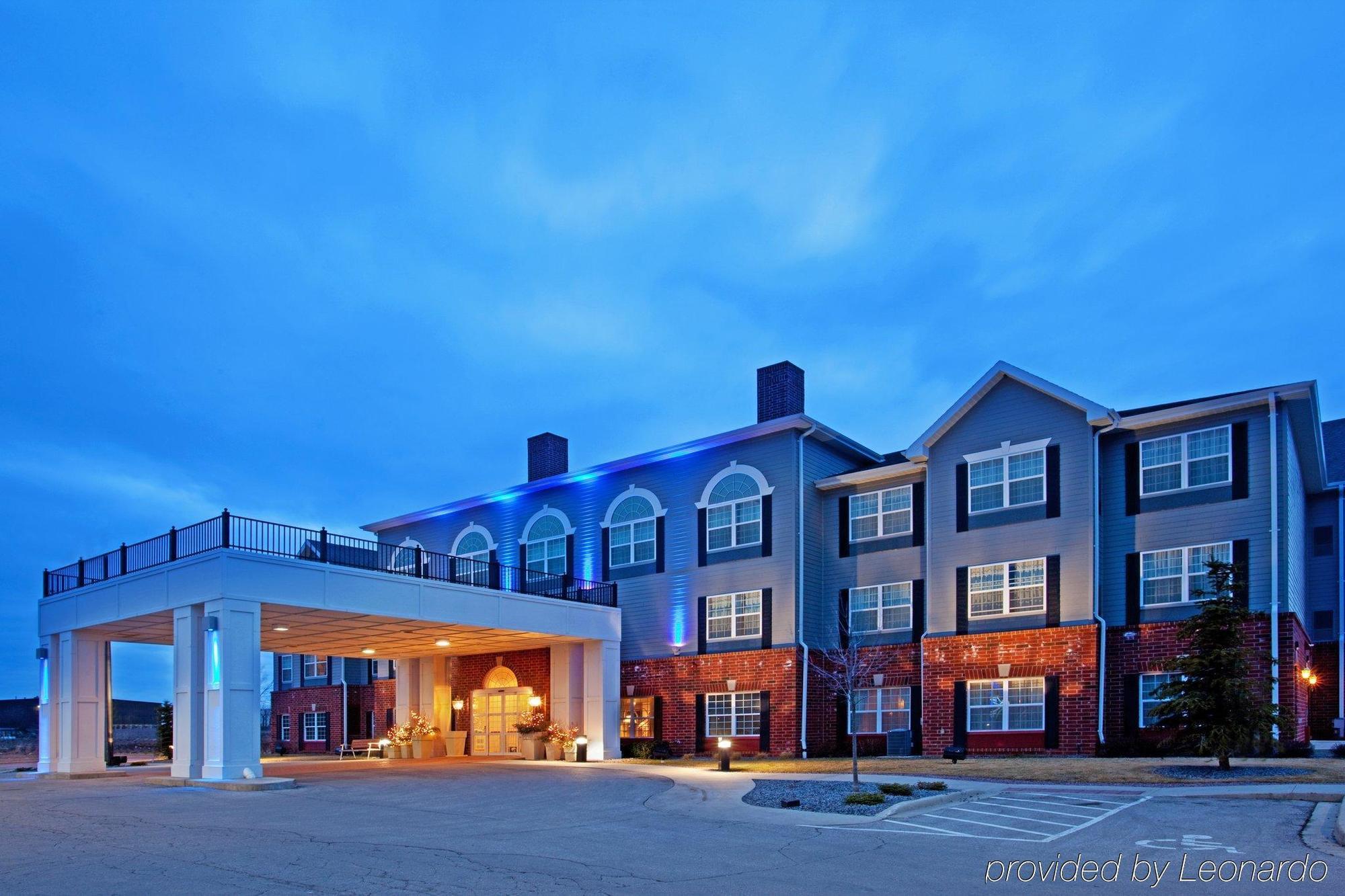 Hotel Express & Airport By Ihg 2*