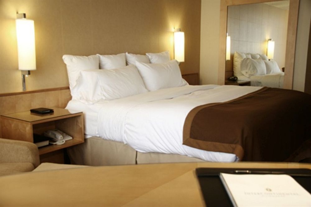 Hotel Saint Kate - The Arts Milwaukee