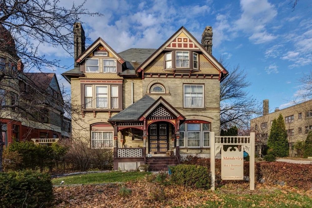 Bed & Breakfast Manderley Milwaukee