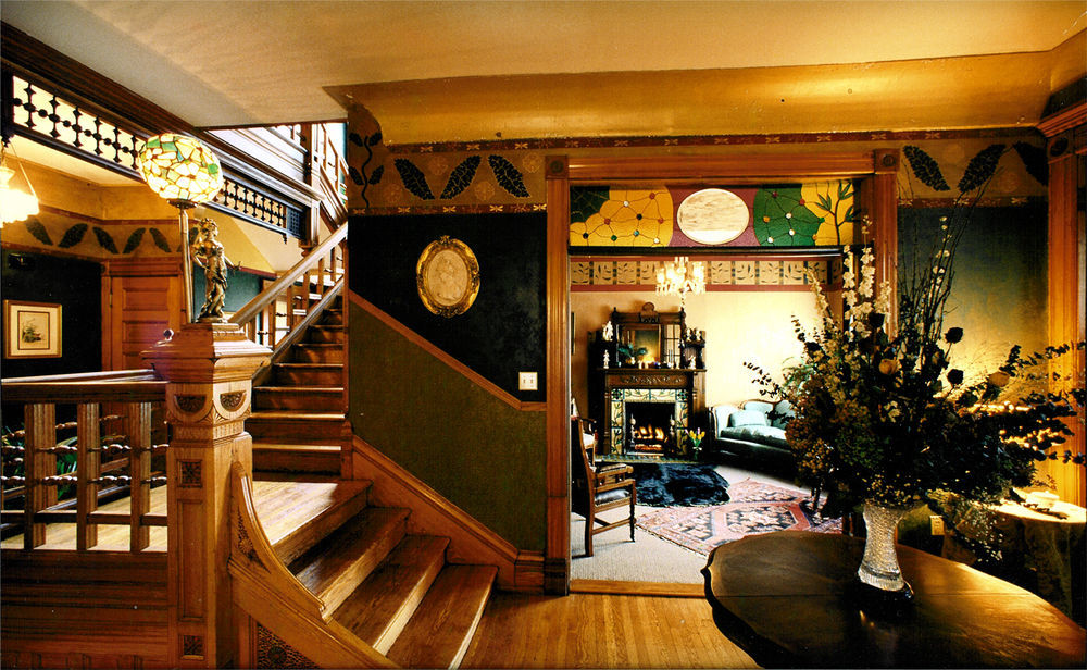 Manderley 3* Milwaukee