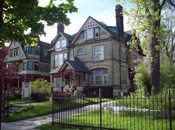 Manderley 3* Milwaukee