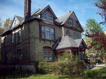 Bed & Breakfast Manderley