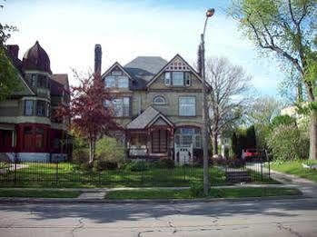 Manderley 3*