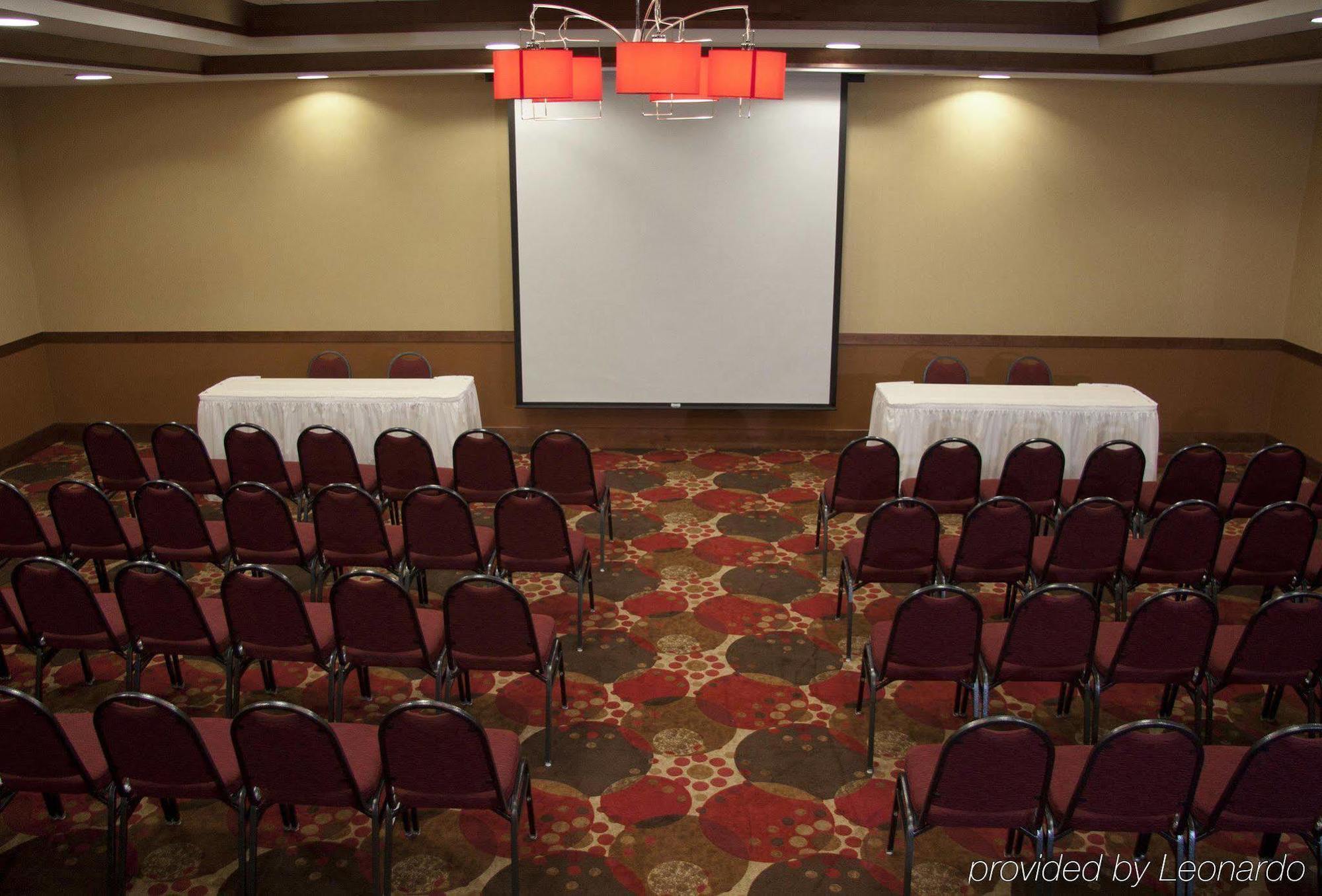 Hotel Hilton Garden Airport 3*