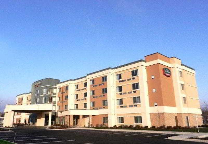 Hotel Courtyard Airport