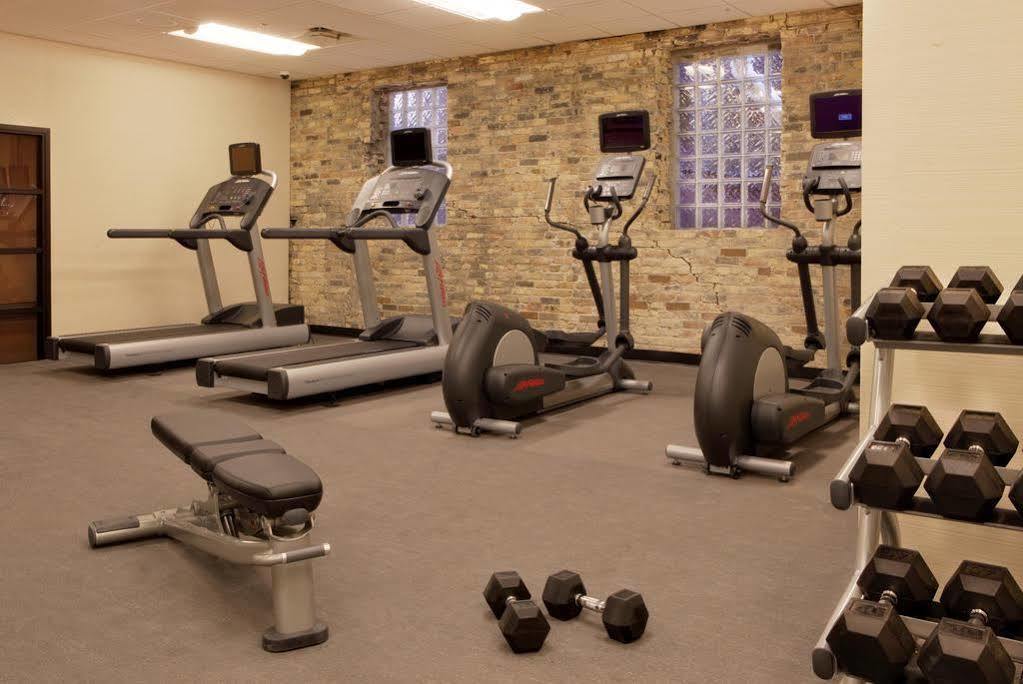 Fairfield & By Marriott Downtown 3*
