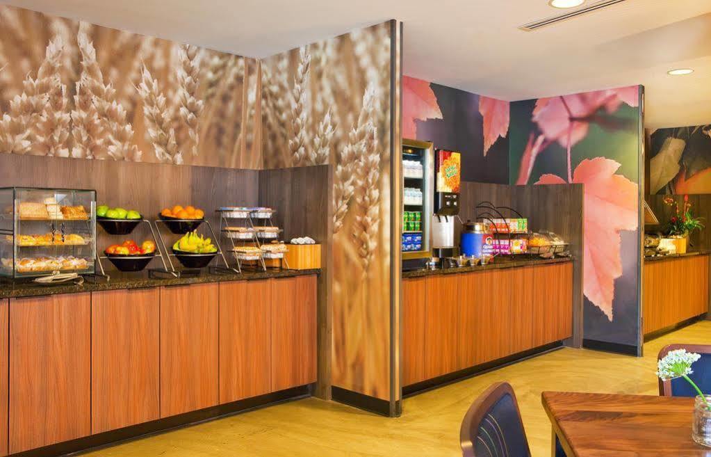 Fairfield & By Marriott Downtown 3*