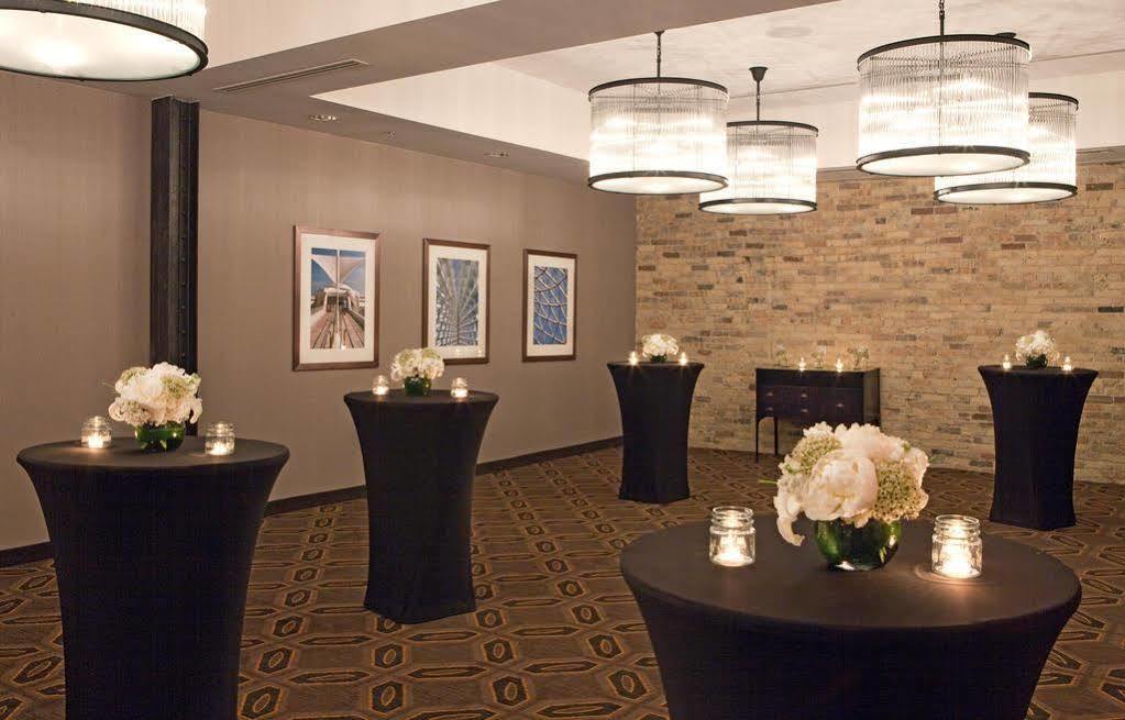 Fairfield & By Marriott Downtown 3* Milwaukee