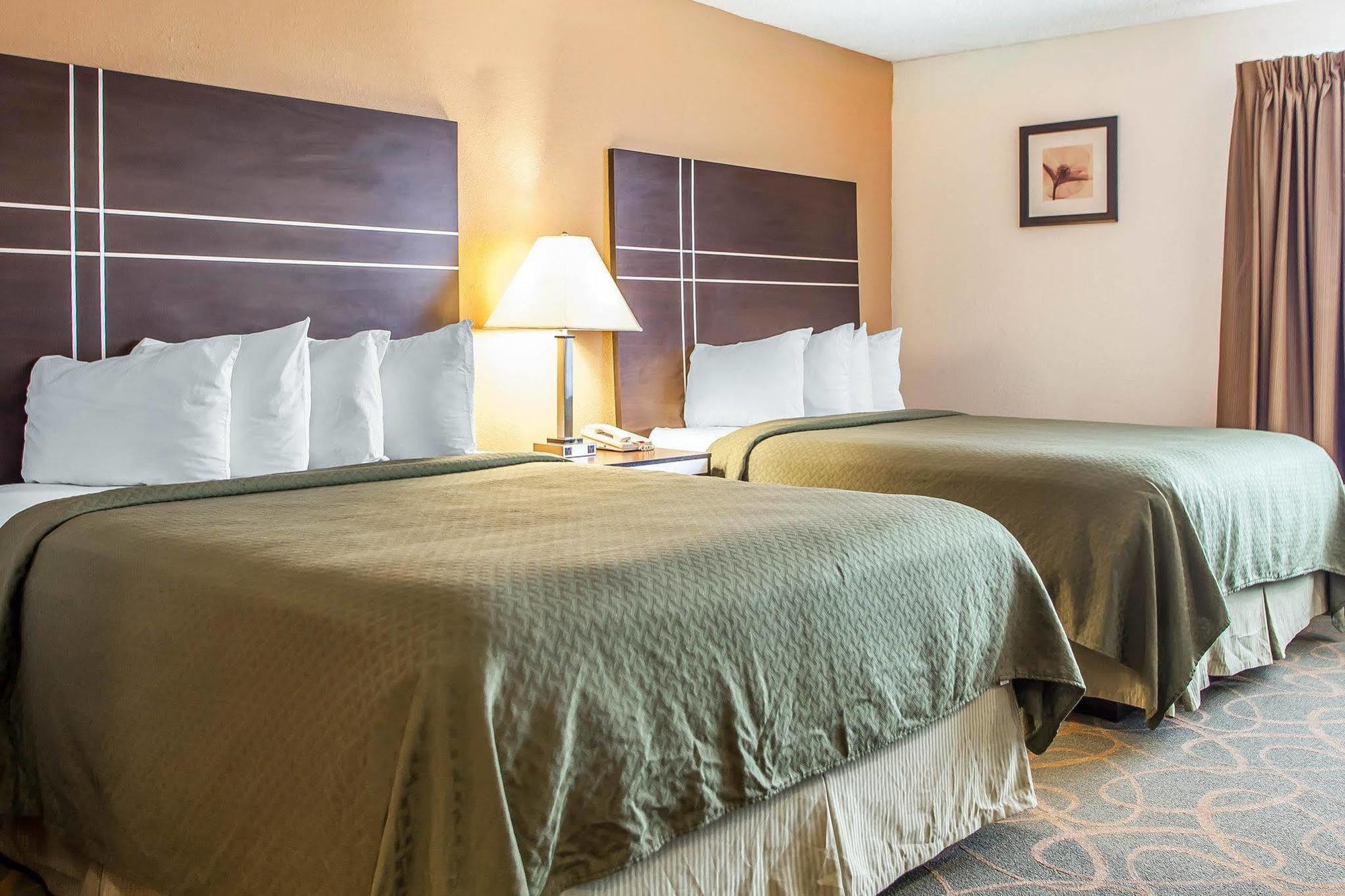 Quality Airport Hotel Milwaukee