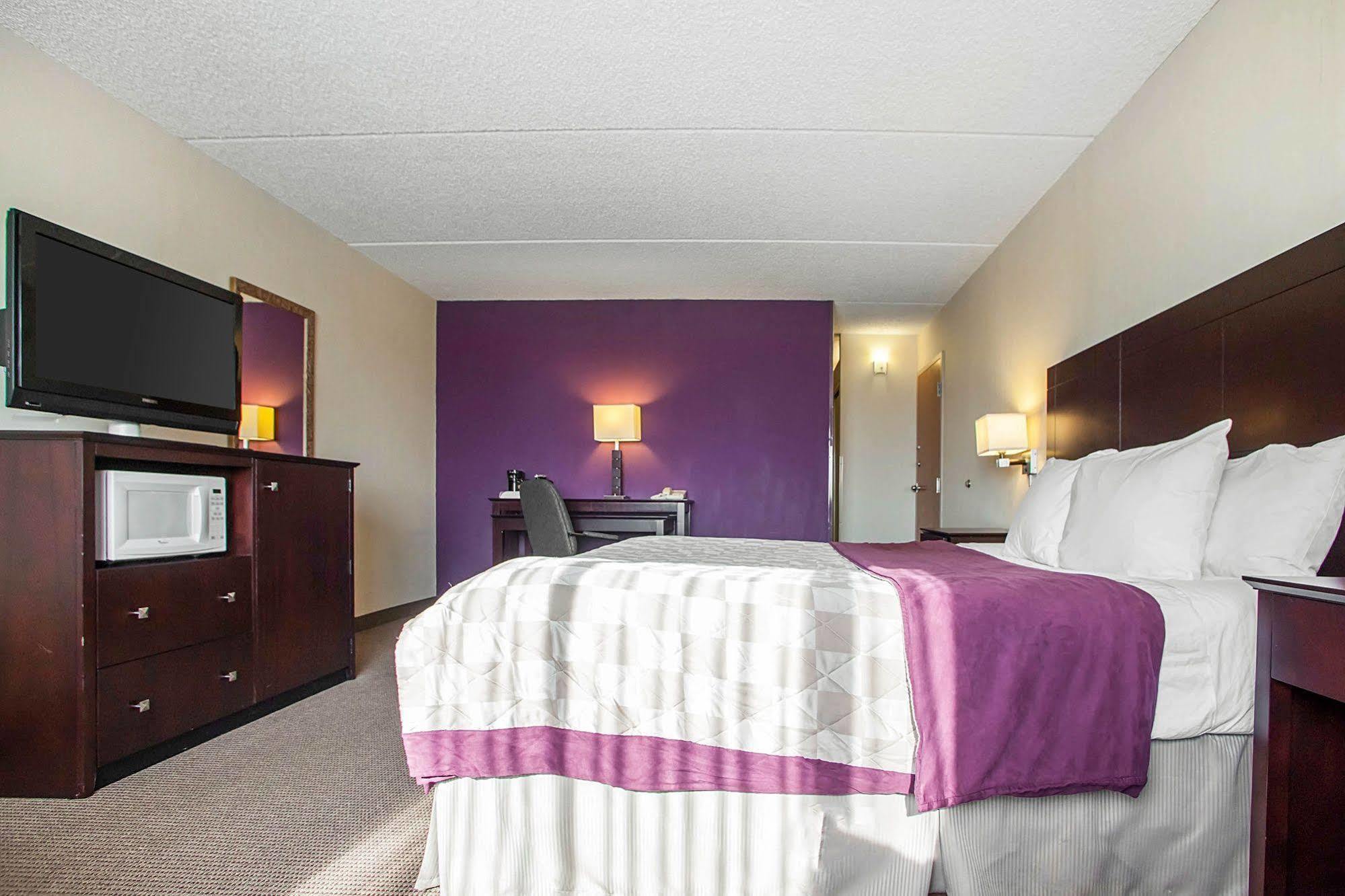 Four Points By Sheraton Airport Milwaukee