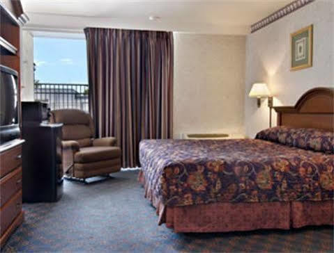 Hotel Travelodge By Wyndham 2*