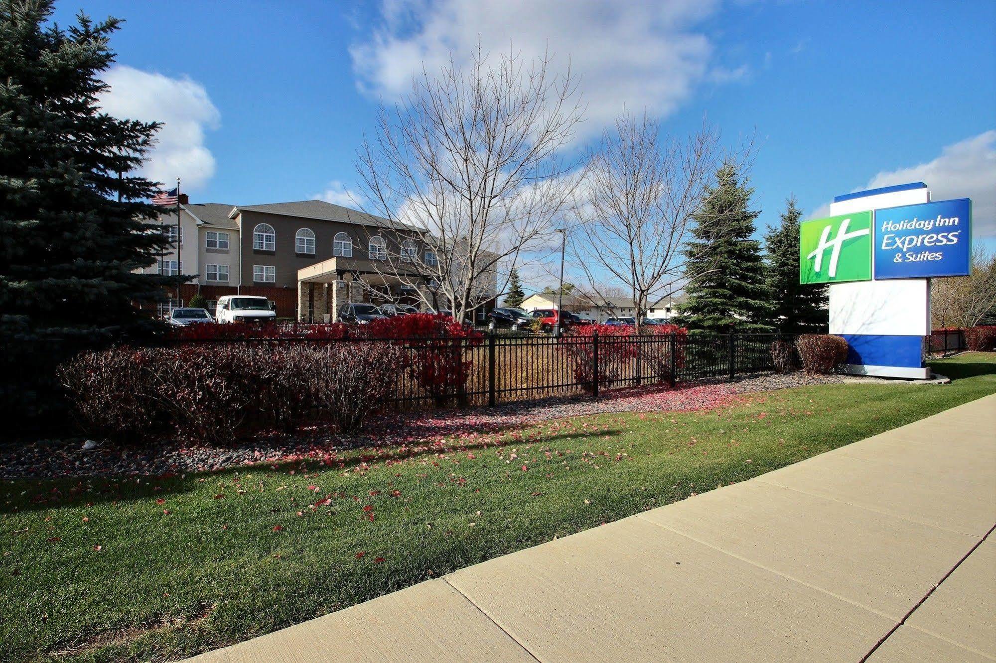 Express & Airport By Ihg Milwaukee