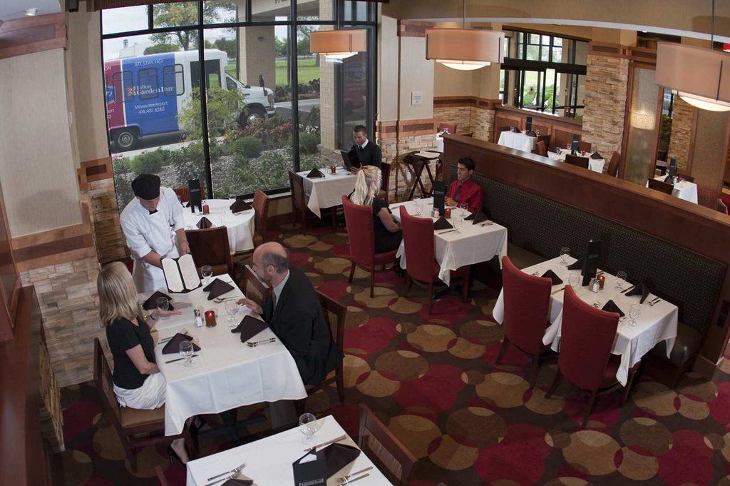 Hilton Garden Airport Hotel 3*