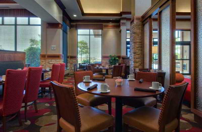 Hotel Hilton Garden Airport 3*