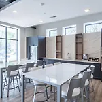 Flexhome Brady District 1Br Apt E3