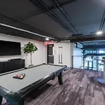 Flexhome Skywalk To Fiserv 1Br Apt U6
